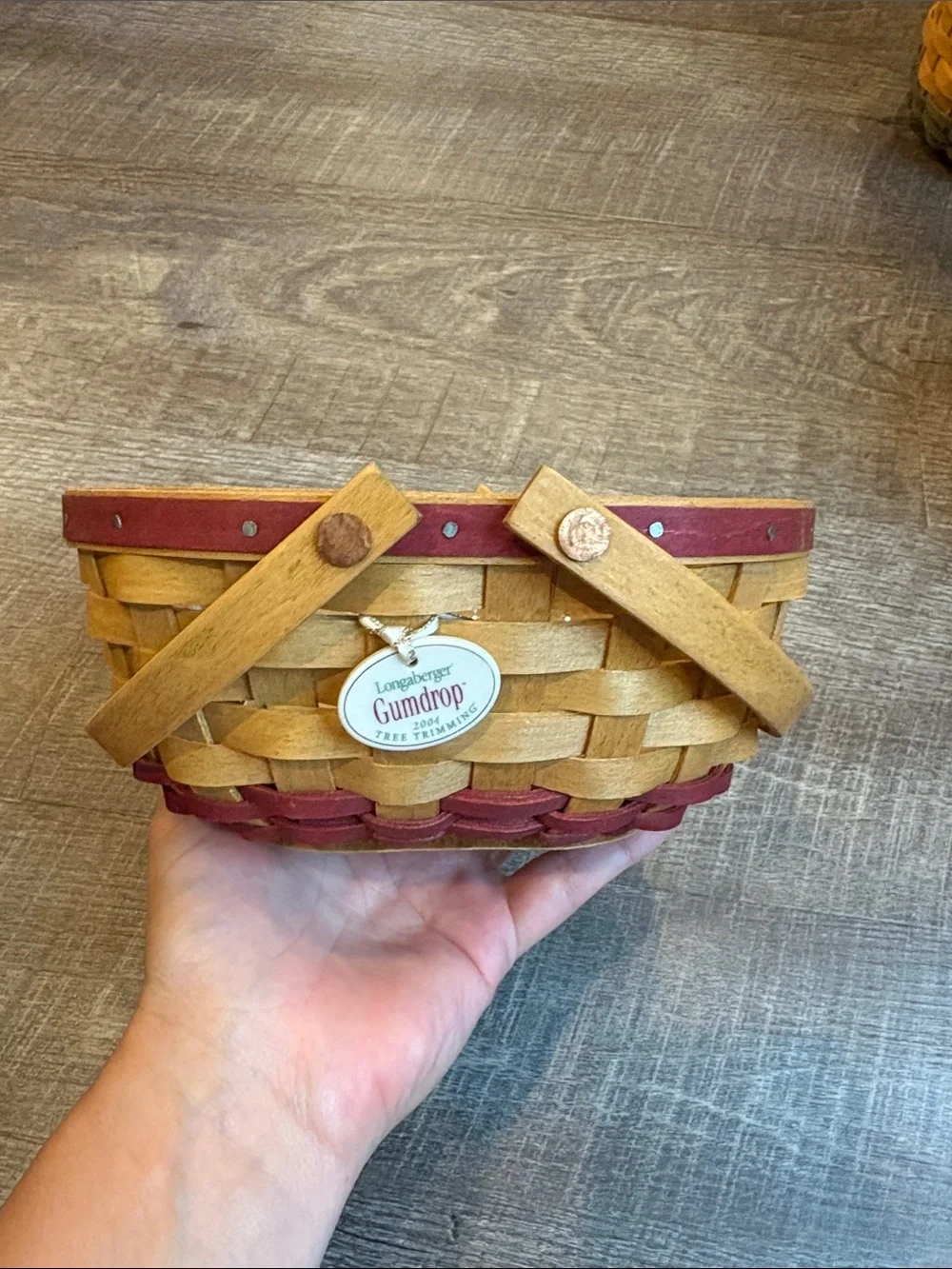 Longaberger 2004 Gumdrop Tree Trimming Christmas Basket with Tie On & Protector